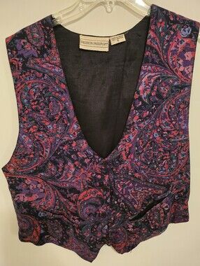 Vintage Fashion Passport 100% Rayon Women's Purple Paisley V-Neck Vest